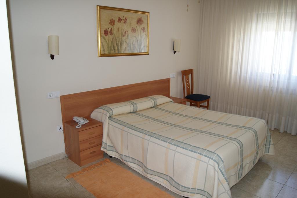 Hotel Alameda Alba De Tormes Ngoại thất bức ảnh